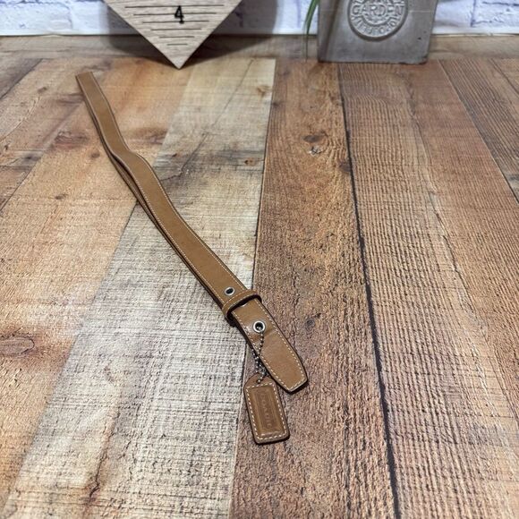 replacement strap & bag charm COACH Legacy Demi Hobo Camel Leather #9564 - Picture 2 of 9